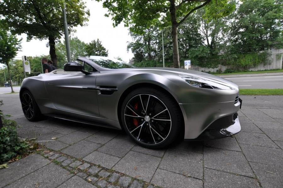  Aston Martin Vanquish Volante by Print Tech 2014 года  (фото 3 из 8)